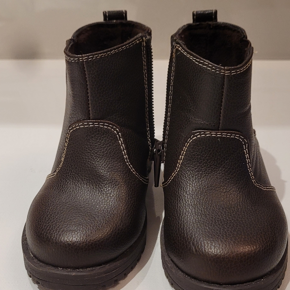 New Children place kids boots 6c 12-18 months